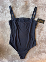 Capri One Piece - Black